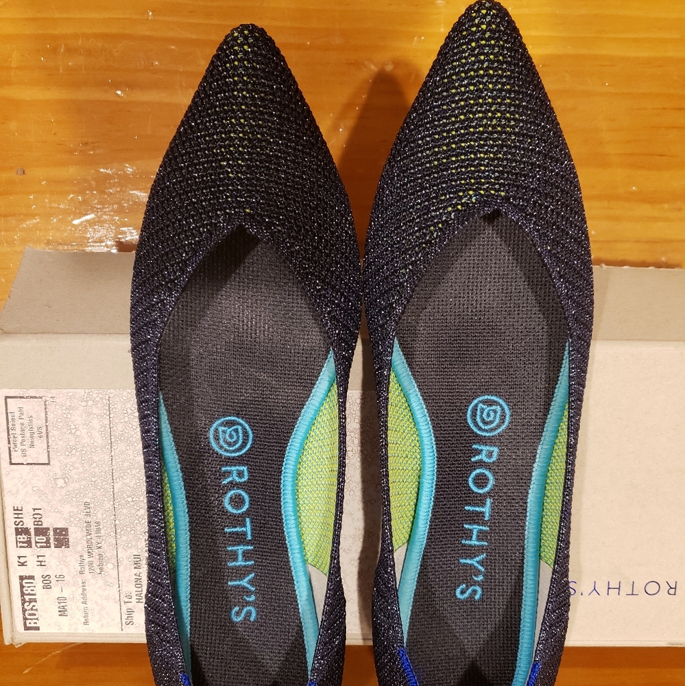 rothys metallic lattice stitch